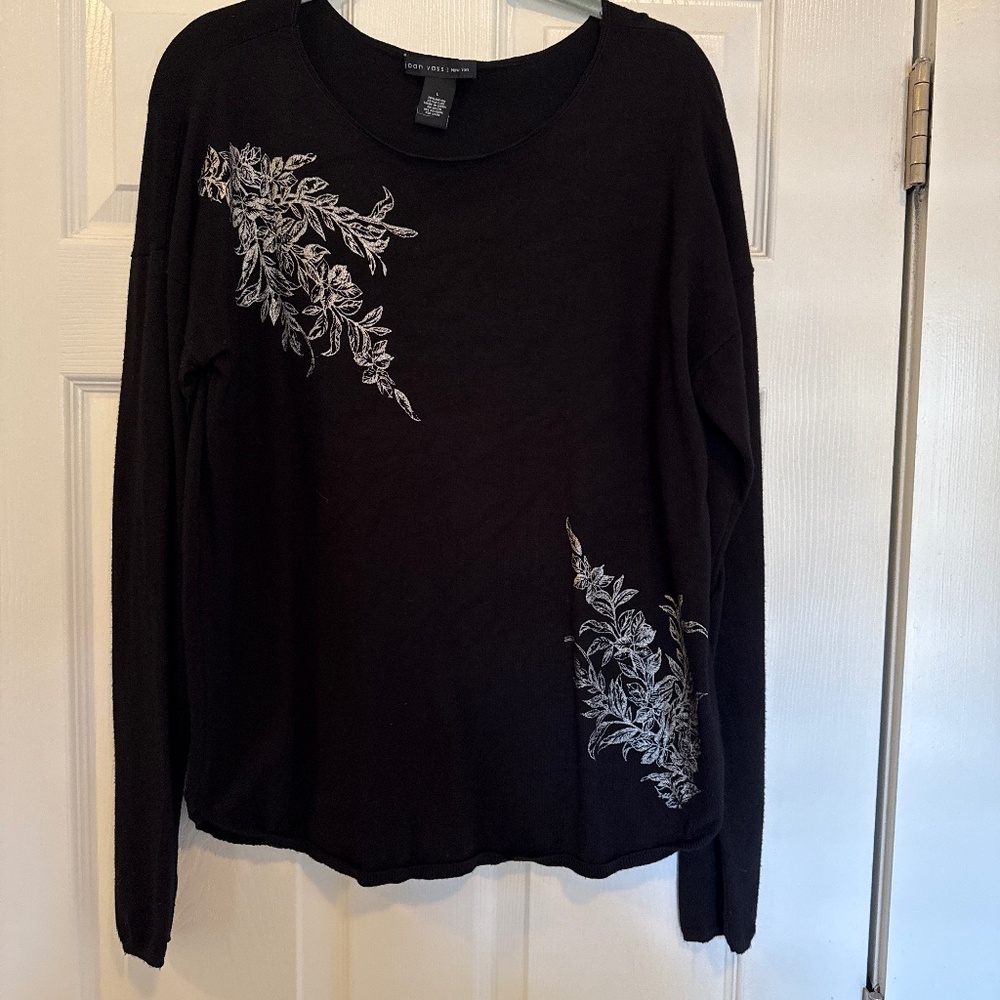 Joan Vass sweater top with leaf decal